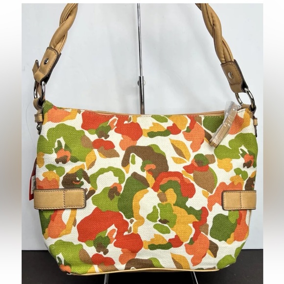 RELIC Tarin Womens Shoulder Bag Canvas Floral-Natural/Floral NWOT - Picture 2 of 10
